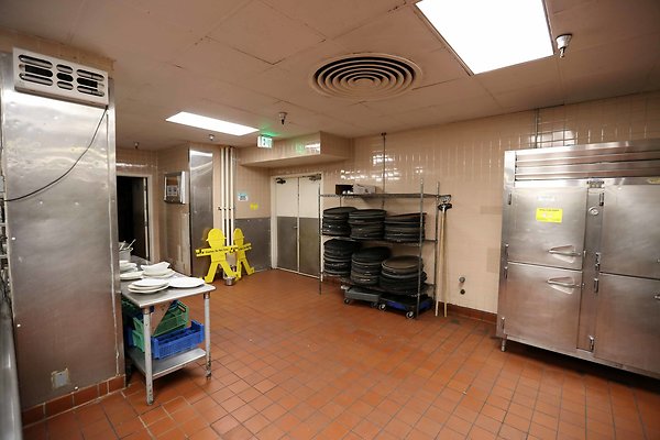455A Restaurant Kitchen 0157