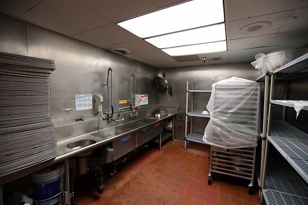 455A Restaurant Kitchen 0176