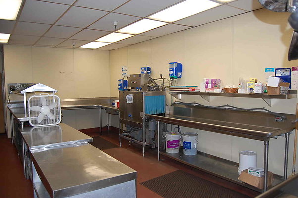 Pickwick.Kitchen.006