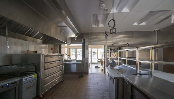 Iglesia-Poder-de-Dios-Offices-1st-Floor-Kitchen-007