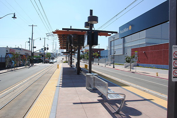 MTA.Gold.Pico.Aliso Station17