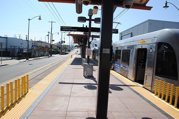 MTA.Gold.Pico.Aliso Station33