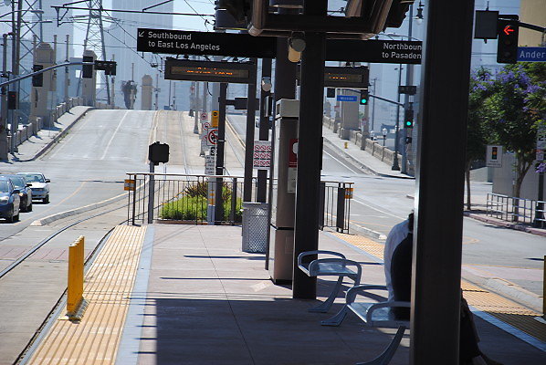 MTA.Gold.Pico.Aliso Station20