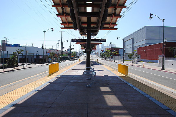 MTA.Gold.Pico.Aliso Station44