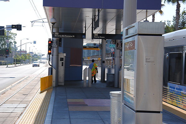 MTA.Gold.Atlantic Station25