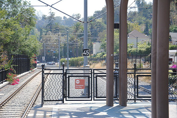MTA.Gold.SouthWest Museum Station22