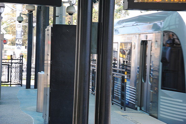 MTA.Gold.SouthWest Museum Station06