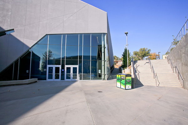 P2 Stairs to Courtyard 0196 1