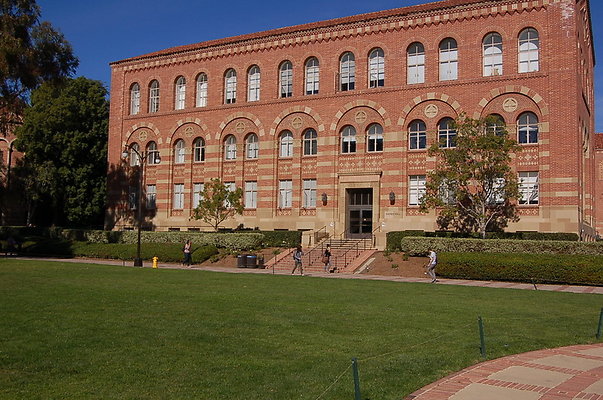UCLA.Haines.Lawn.006