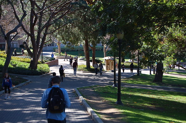 UCLA.Kerckoff.Fowler.Lawn.038