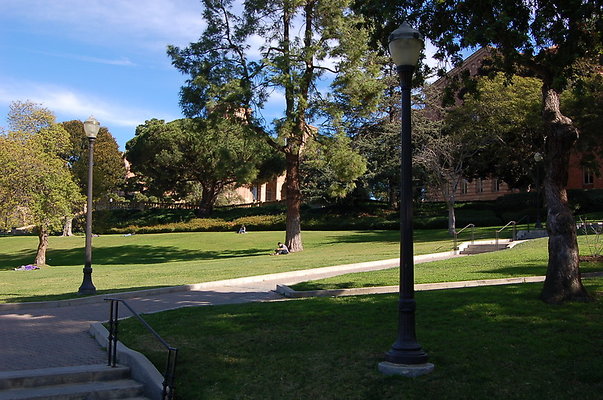 UCLA.Kerckoff.Fowler.Lawn.022