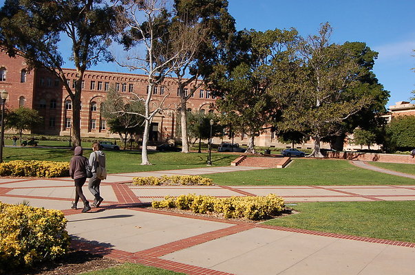 UCLA.Dickson.North.009