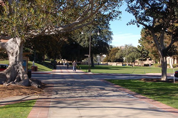 UCLA.Dickson.South.007