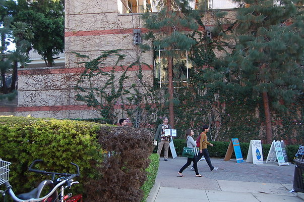 UCLA.Sac.Bld.004 UCLA.Sac.Bld.004