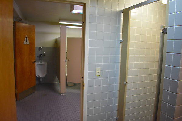 |King.Gillette.Mansion.Dorm.038