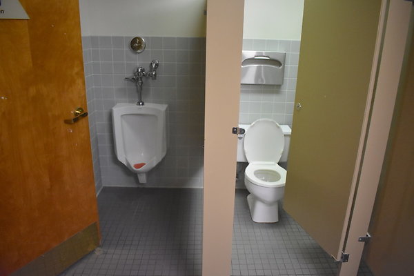 |King.Gillette.Mansion.Dorm.040