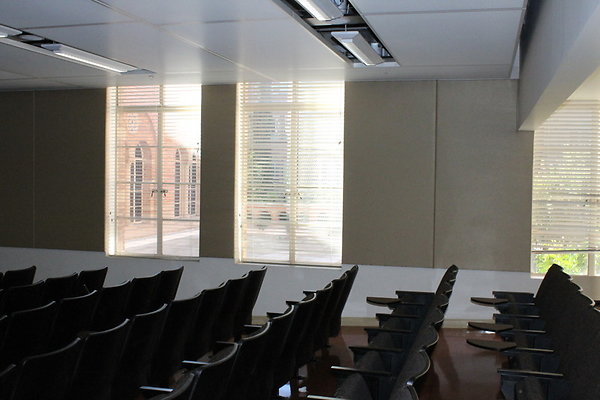 UCLA.Humanities.Rm.169.003