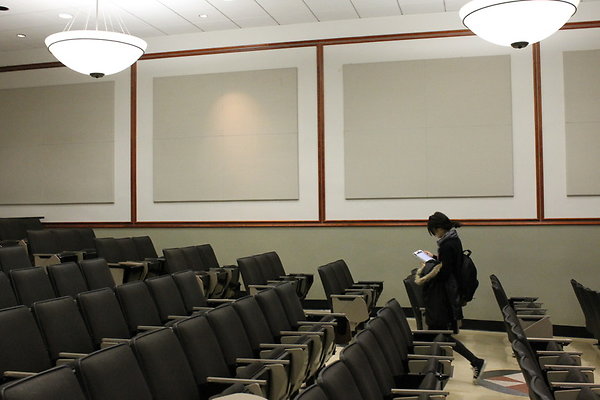 UCLA.Dodd.Hall.Rm121.009