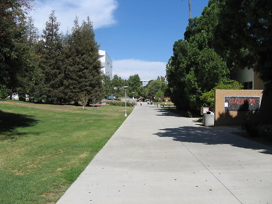 CSUN.Campus.056