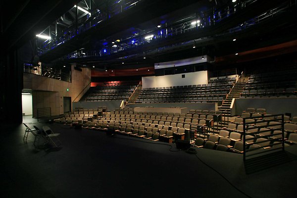 Rm 130 Theatre 0369