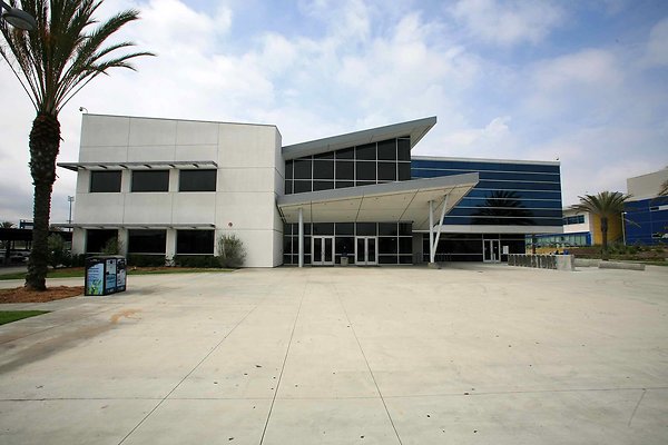 2 Bookstore Ext 0572