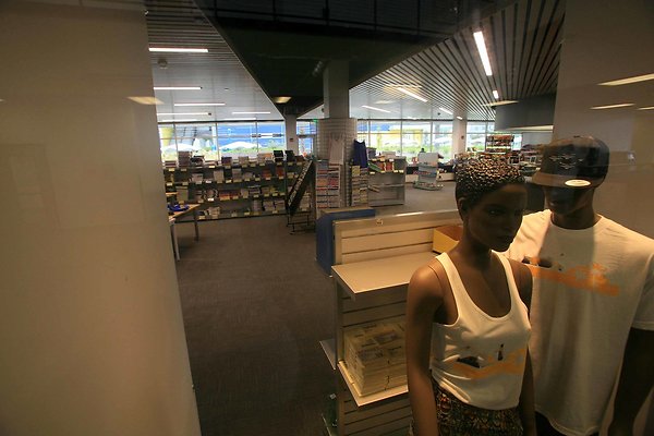 2 College Store 0429