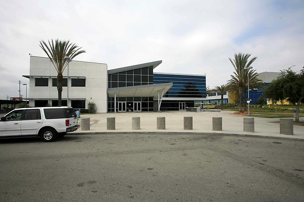 2 Bookstore Ext 0564