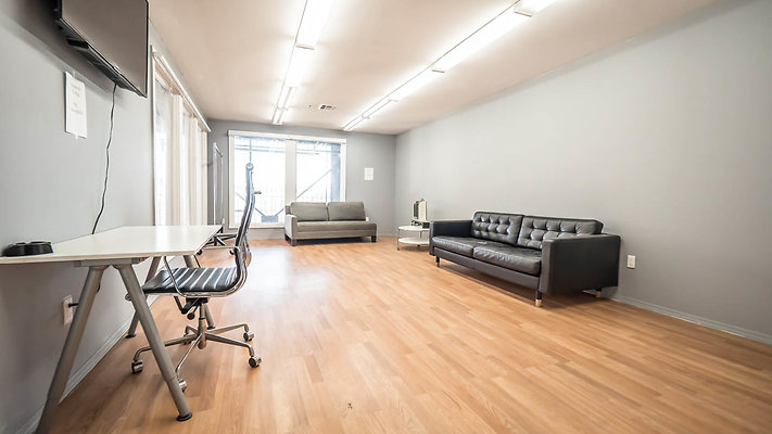 21 - H2OStage-PrivateRoom-web