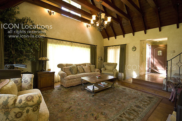 VILLA2022lr 040ICON - PHOTO: JEFF HIGGINBOTHAM All rights reserved. www.higg.com, Malibu Real Estate