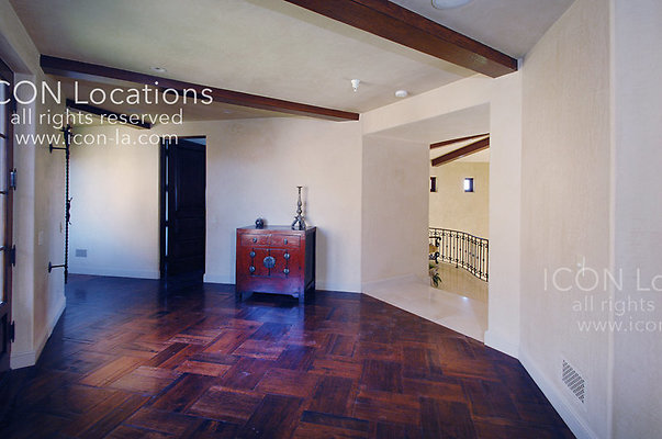 VILLA27530 067LRICON - ICON Locations | www.ICON-LA.com
