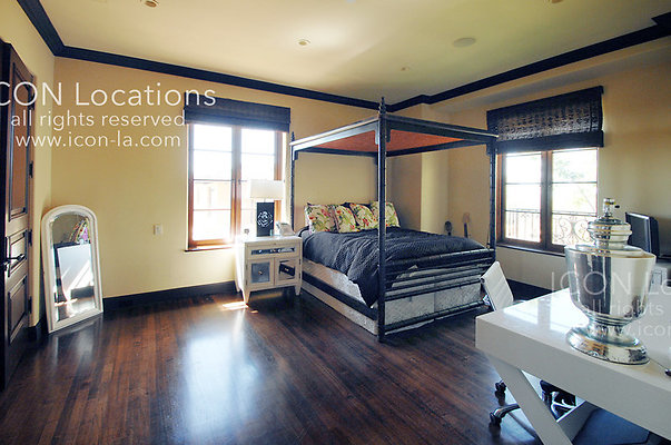 VILLA27530 072LRICON - ICON Locations | www.ICON-LA.com