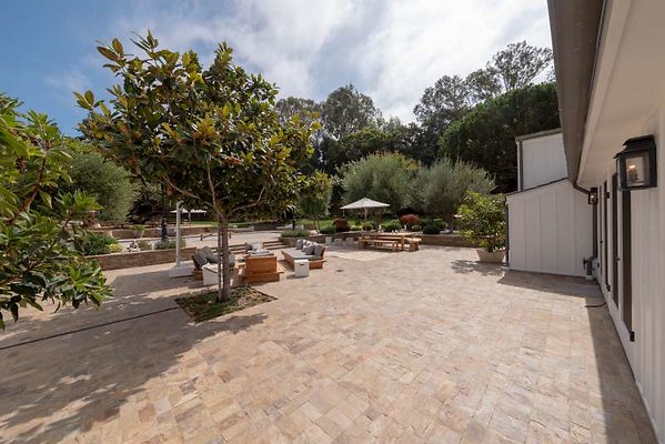 11729 patio4