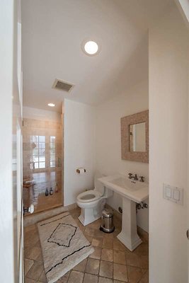 11729 bath7