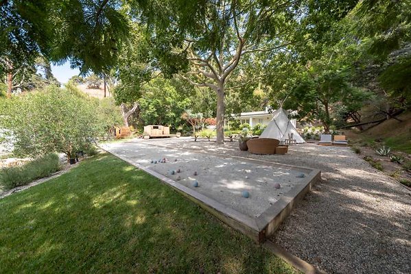 11729 garden3