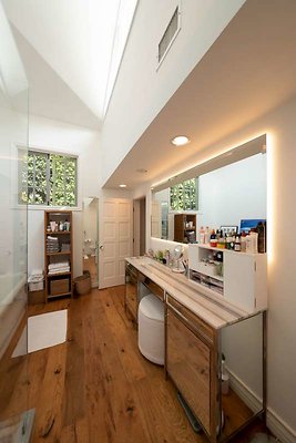 11729 bath2