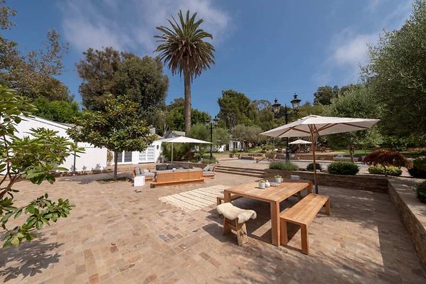 11729 patio2