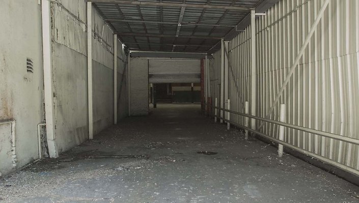 425-N.-San-Fernando-Road-Loading-Dock-Pakring-Lot-34