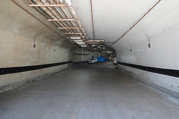 LA.Cntr.Load.Tunnel.St.012