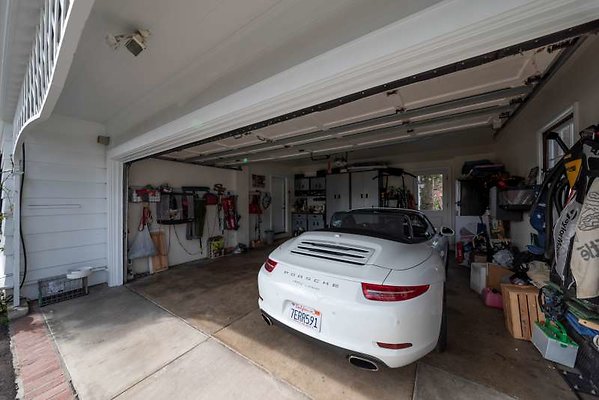 11429 garage3