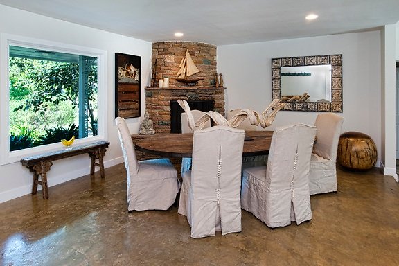 8625 dining2