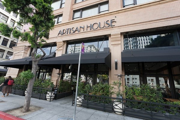 res ARTISAN HOUSE DOWNTOWNLA 013120217