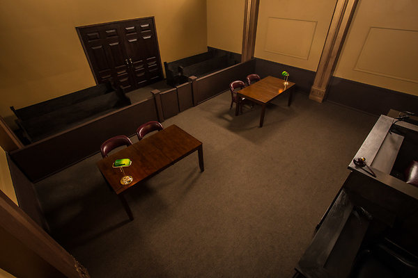 courtroom-standing-set-043
