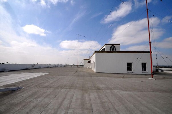 UNIVERSAL-9351-LA-91