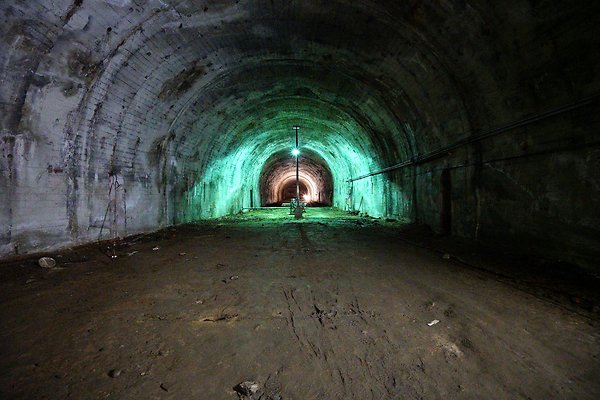 Subway.Tunnel.Key.Locos.41