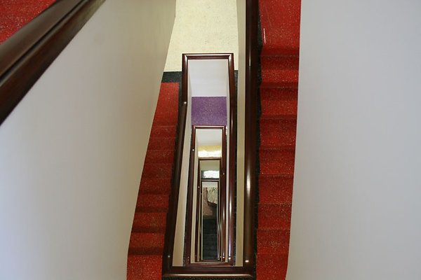 4thFL2895