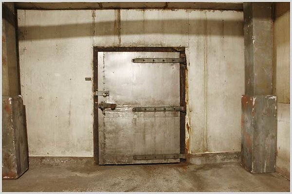 basement jail 22