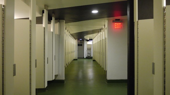 Womens bathroom gate 2