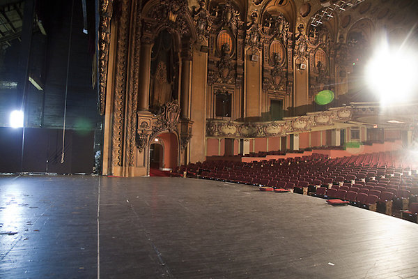 Los Angeles Theater 22