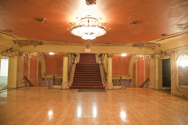 Los Angeles Theater 25