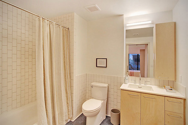 41-one-person-bathroom-in-new-studio-apartment-3-XL